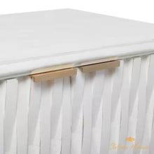 Cargar imagen en el visor de la galería, Gabinete contemporáneo blanco de dos puertas