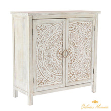 Cargar imagen en el visor de la galería, Gabinete decorativo de 2 puertas con diseño tallado tradicional.
