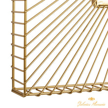 Cargar imagen en el visor de la galería, Espejo de pared dimensional cuadrado de metal dorado.