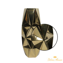 Cargar imagen en el visor de la galería, Florero decorativo geométrico de cerámica dorada