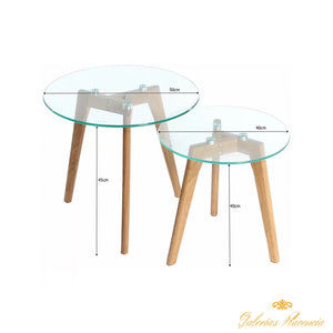 Set de mesas de madera y vidrio de 2 piezas.
