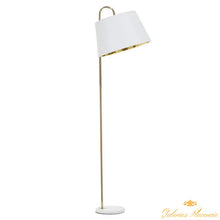 Cargar imagen en el visor de la galería, Lámpara de pie moderna de metal blanco y dorado, con base de mármol.
