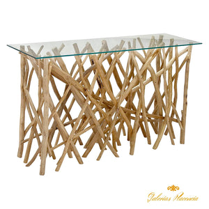 Consola en fina madera de teca y top de vidrio biselado.