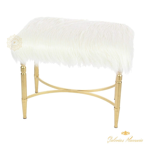 Otomana decorativa de piel sintética elaborado en metal.