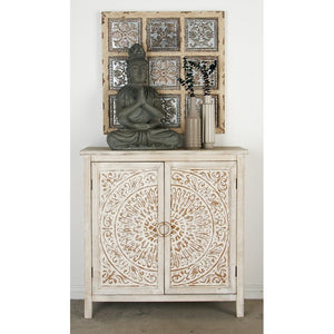 Gabinete decorativo de 2 puertas con diseño tallado tradicional.