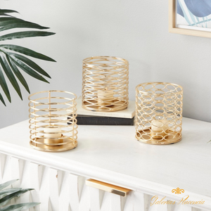 Portavelas de metal dorado candelabro