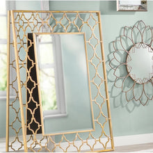 Cargar imagen en el visor de la galería, Espejo de pared metal dorado envejecido